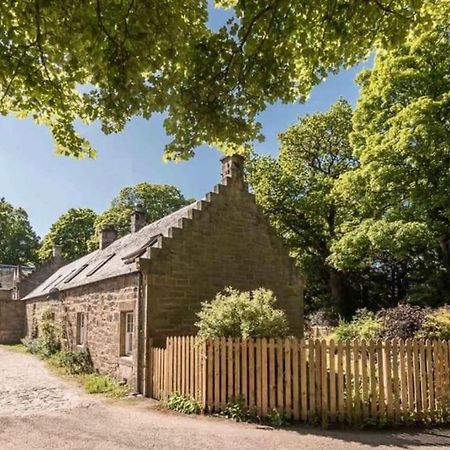 Charming 3/4 Bedroom Semi-Detached Cottage. Carberry Extérieur photo
